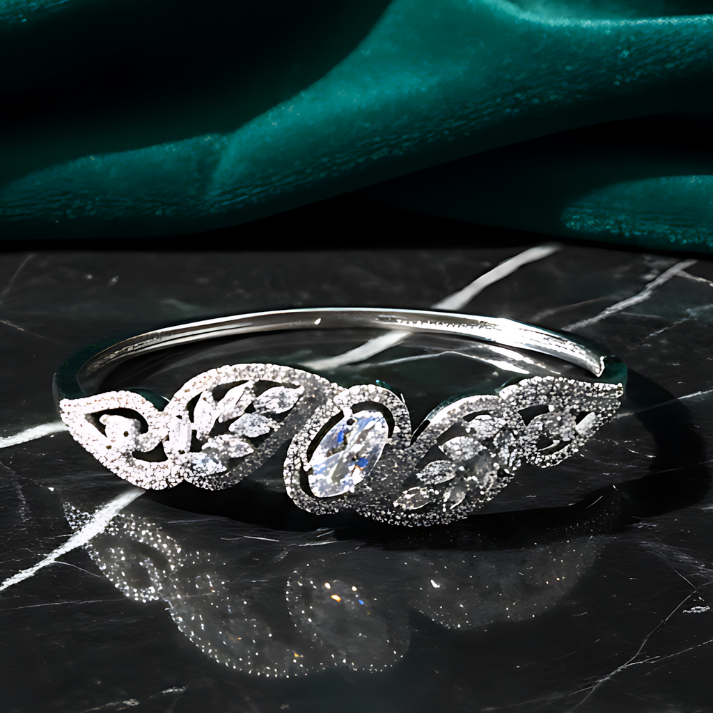 Leaf Design AD Bracelet